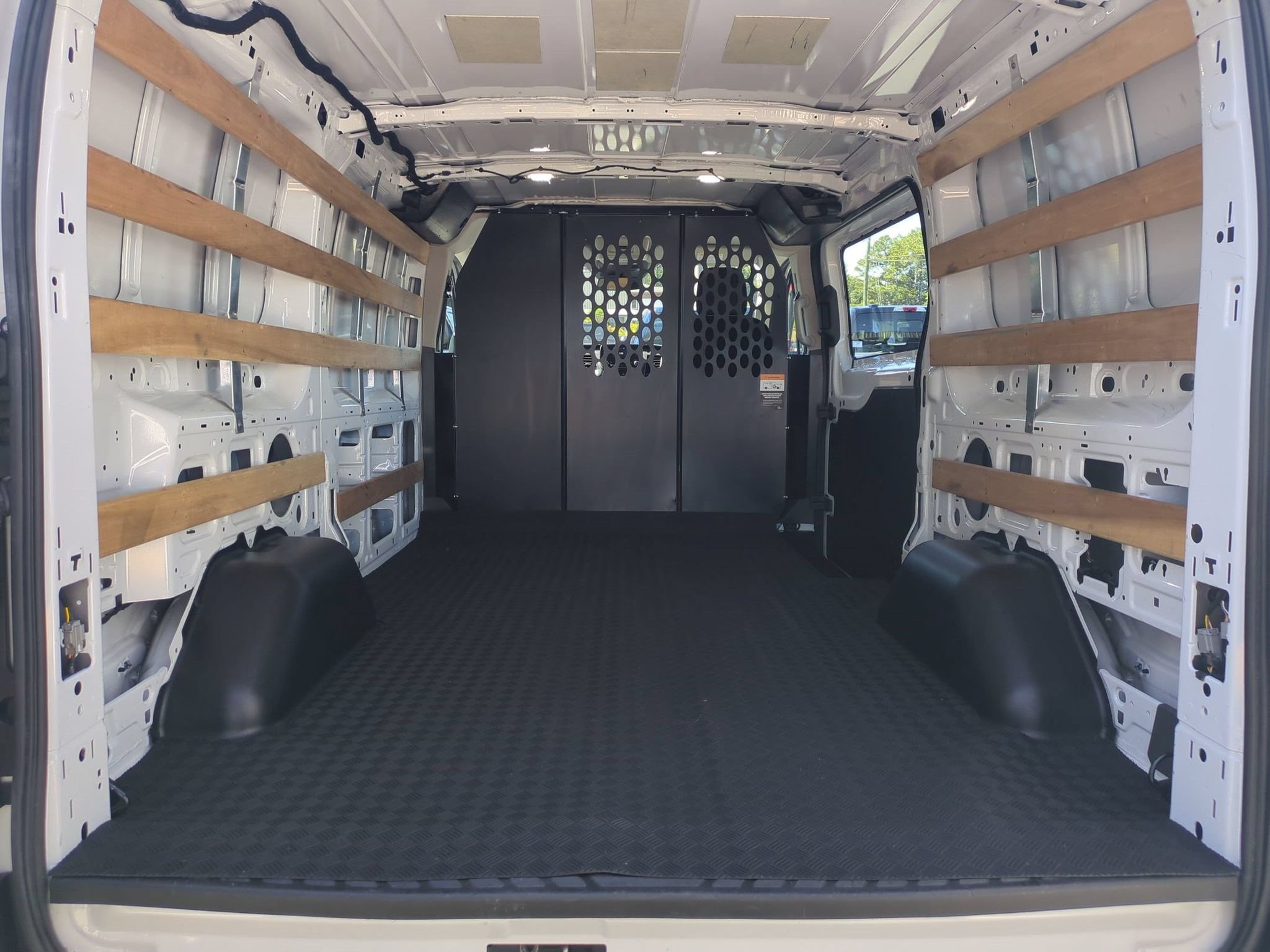 Certified 2025 Ford Transit 250 Low Roof w/ Exterior Upgrade Package RWD image 7