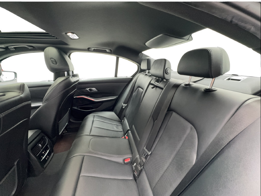 Used 2022 BMW 330e w/ Driving Assistance Package RWD image 28