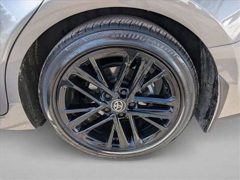 Used 2025 Toyota Camry SE image 23