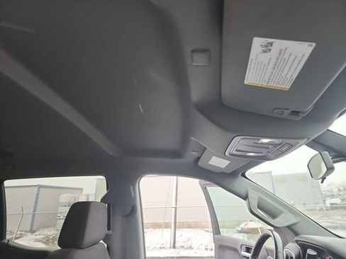 Used 2021 Chevrolet Silverado 1500 LT AWD/4WD image 18