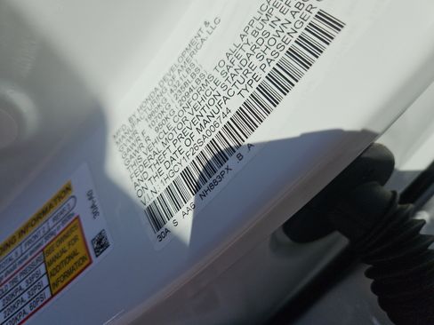 Certified 2025 Honda Accord LX image 7