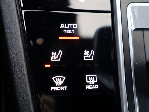 Used 2023 Porsche Cayenne GTS image 27