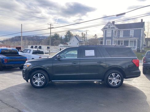 Certified 2023 Ford Expedition Max XLT image 5