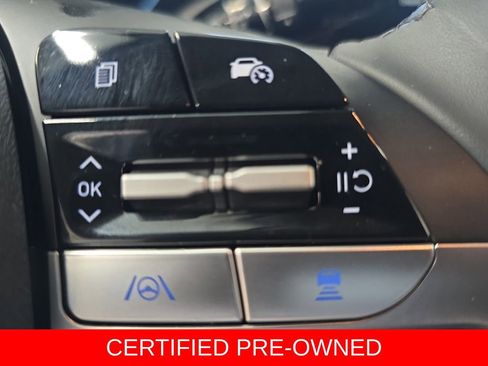 Certified 2025 Hyundai Elantra SEL w/ Cargo Package FWD image 18