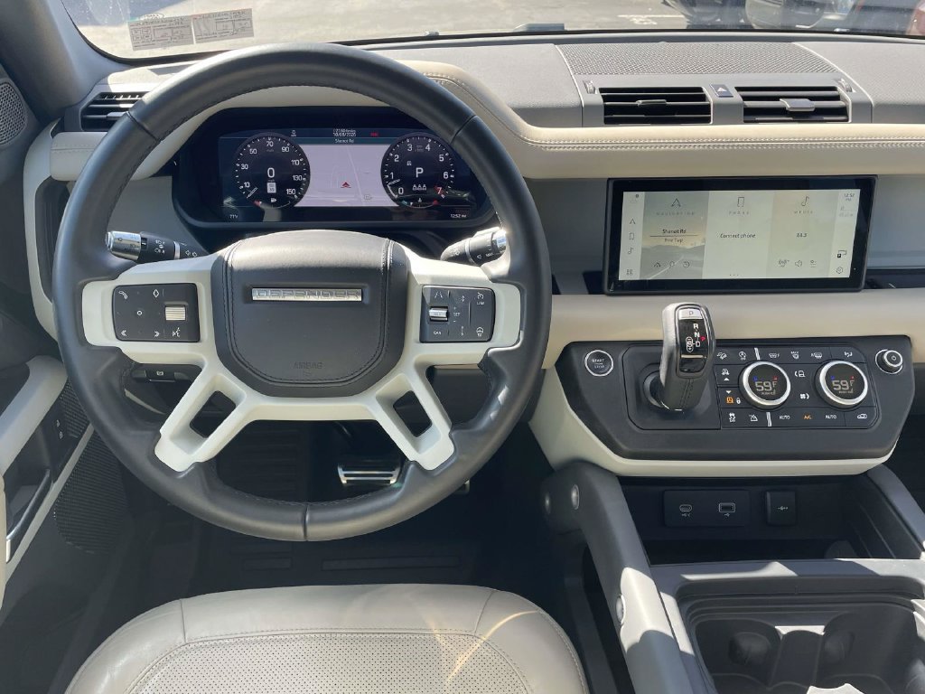 Used 2020 Land Rover Defender 110 HSE AWD/4WD image 16