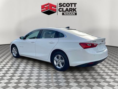 Used 2023 Chevrolet Malibu LS w/ Driver Confidence Package FWD image 4