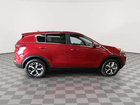 Used 2021 Kia Sportage LX AWD/4WD image 4