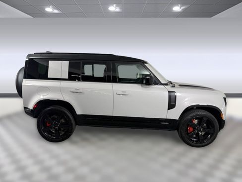 New 2026 Land Rover Defender 110 X AWD/4WD image 8