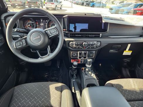 New 2026 Jeep Gladiator Mojave AWD/4WD image 9
