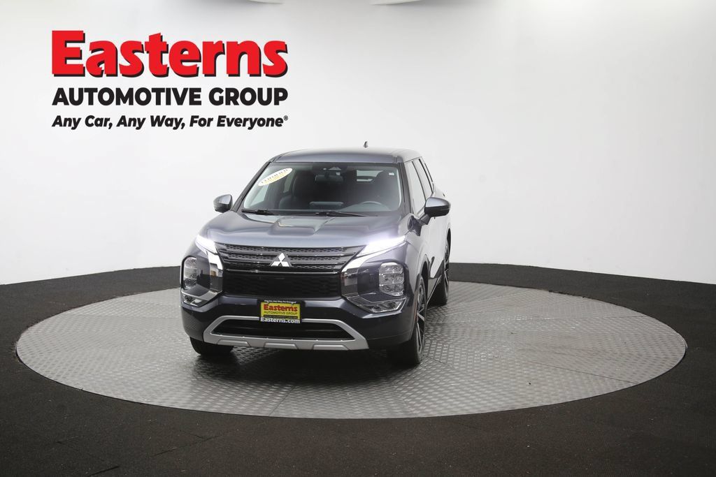 Used 2024 Mitsubishi Outlander SE AWD/4WD image 57