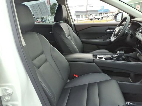 Certified 2023 Nissan Rogue SL image 12