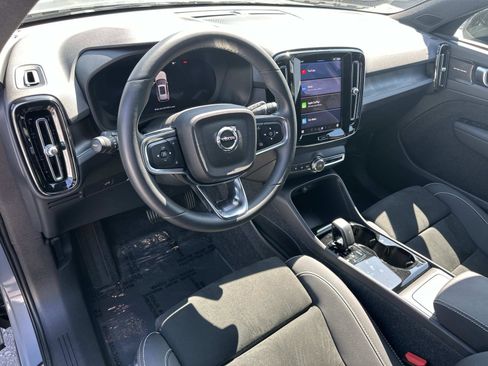 Certified 2023 Volvo XC40 Recharge Ultimate w/ Protection Package Premier image 9