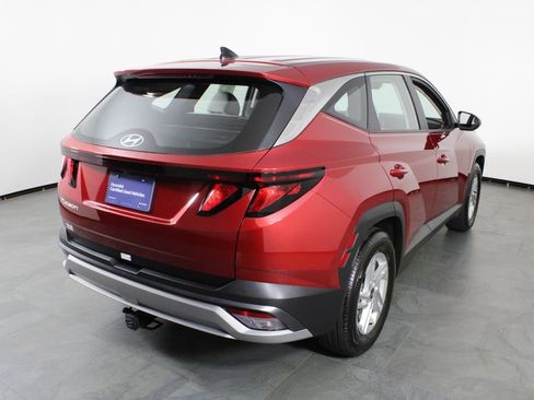 Certified 2026 Hyundai Tucson SE FWD image 16