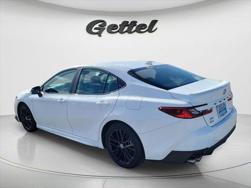 Certified 2025 Toyota Camry SE w/ Convenience Package FWD image 3