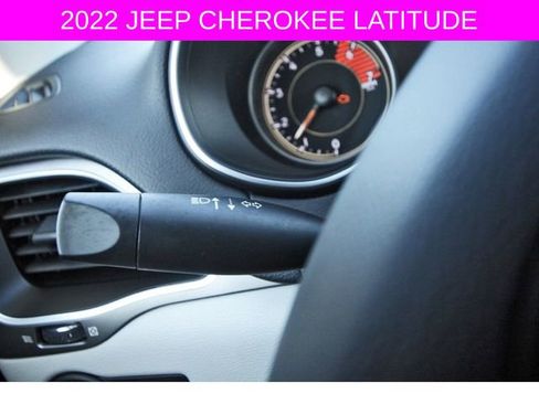 Used 2022 Jeep Cherokee Latitude Lux AWD/4WD image 19