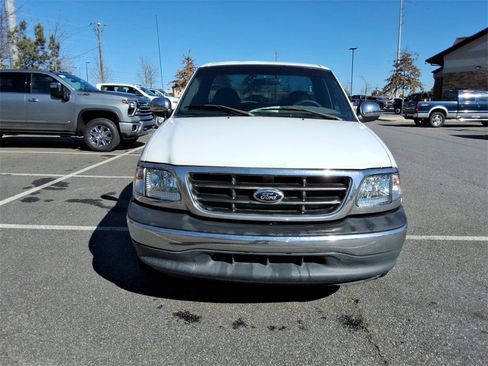 Used 2001 Ford F150 2WD Regular Cab image 2