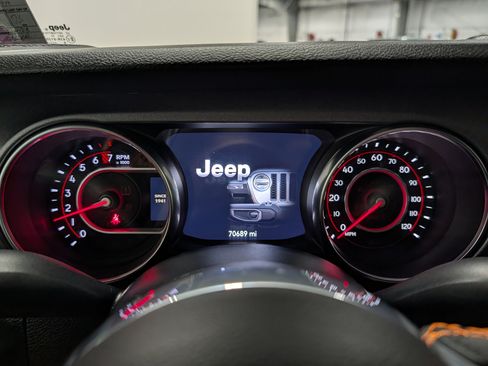 Used 2022 Jeep Gladiator Mojave w/ Cold Weather Group image 23