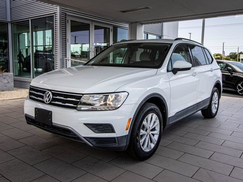 Used 2019 Volkswagen Tiguan S w/ Driver Assistance Package AWD/4WD image 10