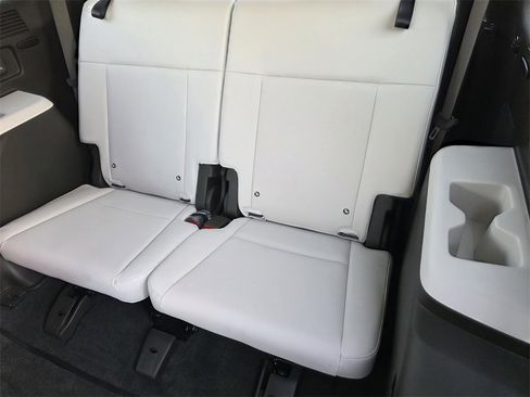 Used 2024 Hyundai Santa Fe Calligraphy image 22