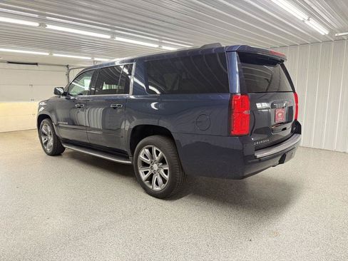 Used 2017 Chevrolet Suburban Premier AWD/4WD image 5