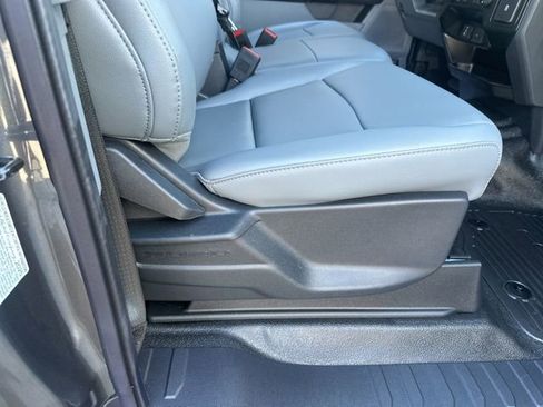 New 2025 Ford F250 XL RWD image 31