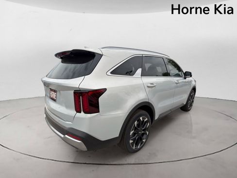 New 2026 Kia Sorento EX w/ EX Premium Package FWD image 4