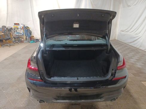 Used 2022 BMW 330i xDrive 330i xDrive w/ M Sport Package image 21