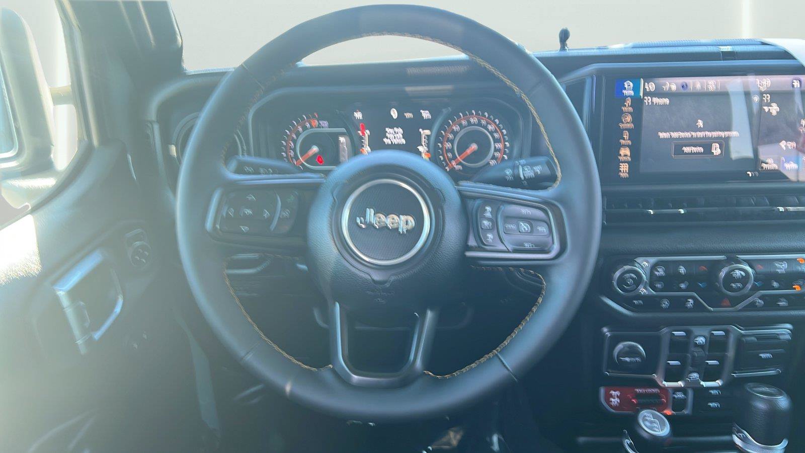 Used 2024 Jeep Gladiator Sport AWD/4WD image 12