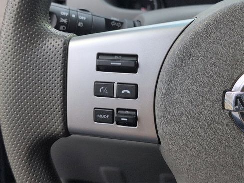 Used 2020 Nissan Frontier SV image 28