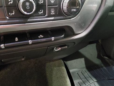 Used 2015 Chevrolet Silverado 1500 LT w/ LT Convenience Package image 28