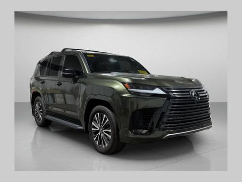 Used 2025 Lexus LX 600 4WD w/ Interior Upgrade Package image 1