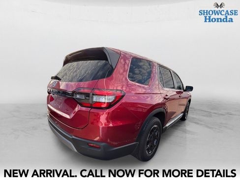 Used 2025 Honda Pilot EX-L image 5