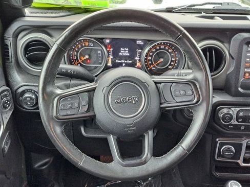 Used 2022 Jeep Gladiator Willys image 23