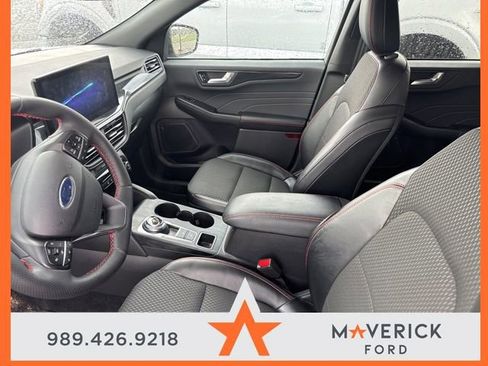 Used 2024 Ford Escape ST-Line w/ Tech Pack #1 AWD/4WD image 6
