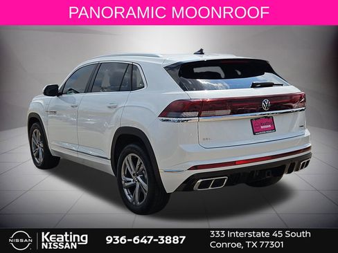 Used 2024 Volkswagen Atlas Cross Sport SEL R-Line AWD/4WD image 5