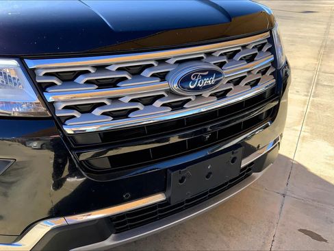 Used 2018 Ford Explorer Limited w/ Equipment Group 301A image 31