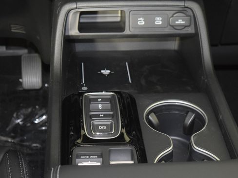 New 2026 Honda Pilot Touring image 13