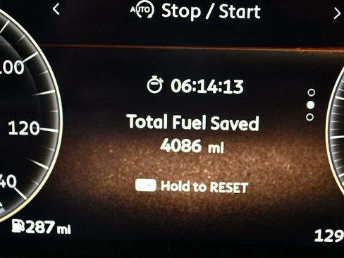 Used 2025 INFINITI QX80 Sensory image 46