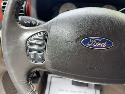 Used 2005 Ford F350 Lariat AWD/4WD image 27
