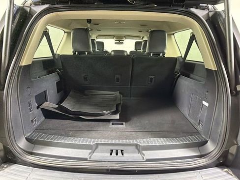 Used 2024 Ford Expedition Max XLT image 28