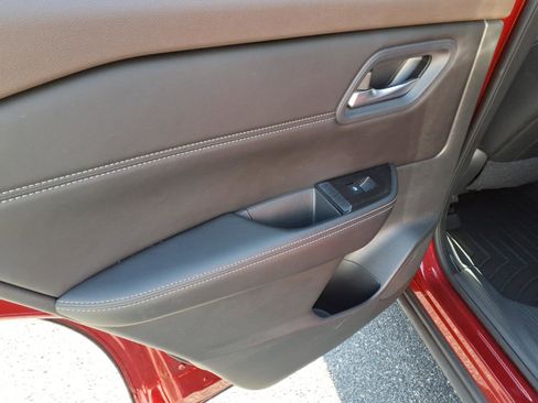 Used 2023 Nissan Rogue SV w/ SV Premium Package image 15