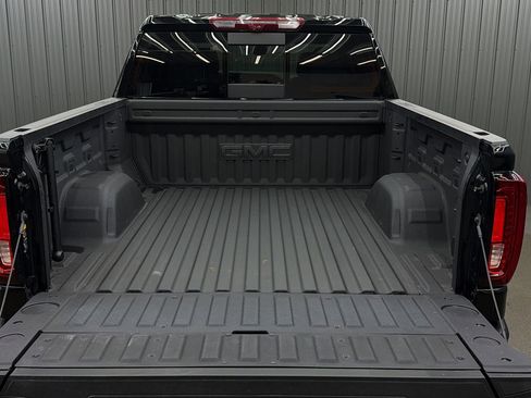 Used 2025 GMC Sierra 1500 Denali w/ Denali Reserve Package AWD/4WD image 17