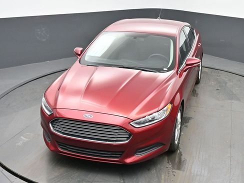 Used 2016 Ford Fusion SE image 38