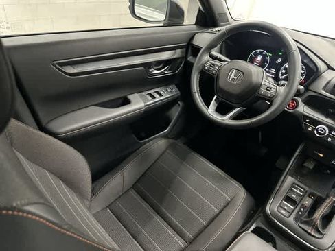 Used 2025 Honda CR-V Sport image 12