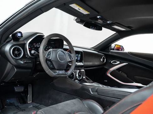 Used 2018 Chevrolet Camaro ZL1 RWD image 20