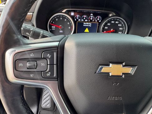 Used 2021 Chevrolet Suburban Premier w/ Premium Package RWD image 41