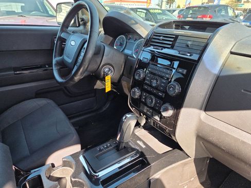 Used 2011 Ford Escape XLT w/ 202A Rapid Spec Order Code image 15