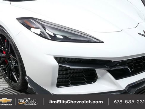 Used 2023 Chevrolet Corvette Z06 w/ Z07 Performance Package image 40