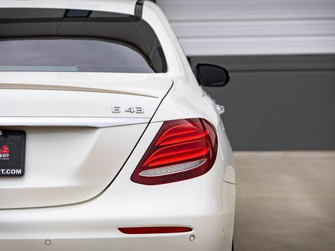 Used 2017 Mercedes-Benz E 43 AMG 4MATIC Sedan image 10