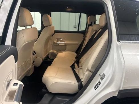 Used 2025 Mercedes-Benz GLB 250 GLB 250 image 11